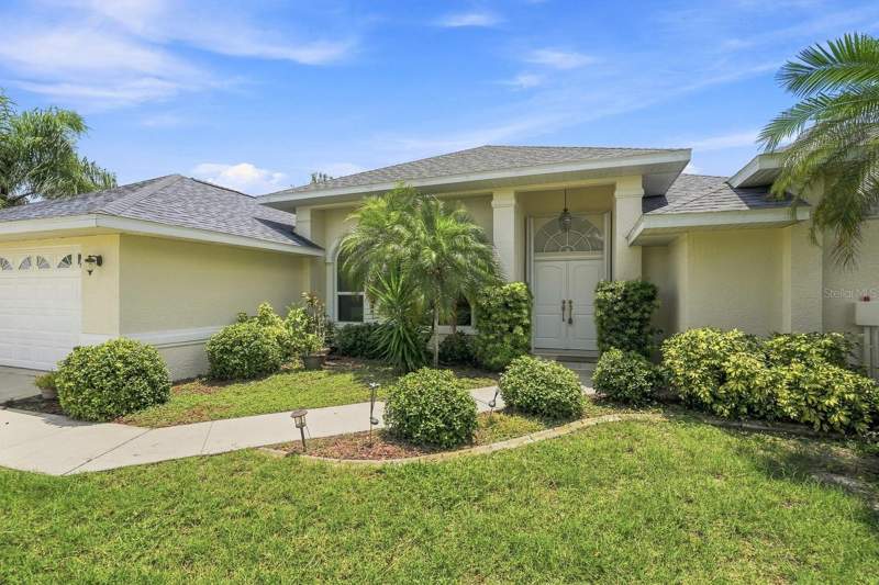 3 bedroom Single Family Residence at 10535 Aztec Road, Port Charlotte Sec 82, Port Charlotte — photo 2