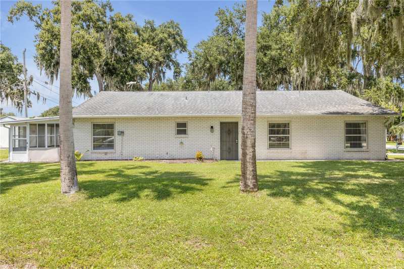 3 bedroom Single Family Residence at 1870 Queen Palm Drive, Florida Shores 01, Edgewater — photo 1