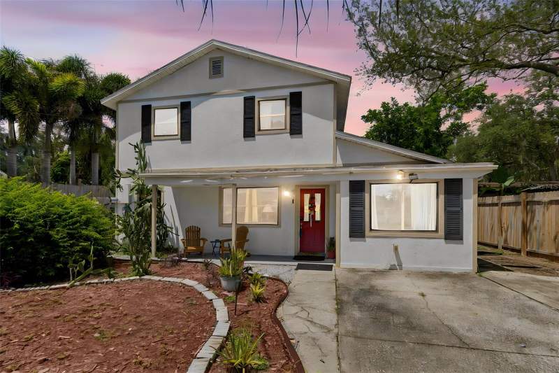 6 bedroom Single Family Residence at 2017 S Village Avenue, Tampas North Side Cntry Cl, Tampa — photo 2
