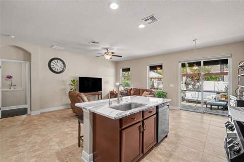 7703 S Sparkman Street, Tampa FL - photo 13 of 35