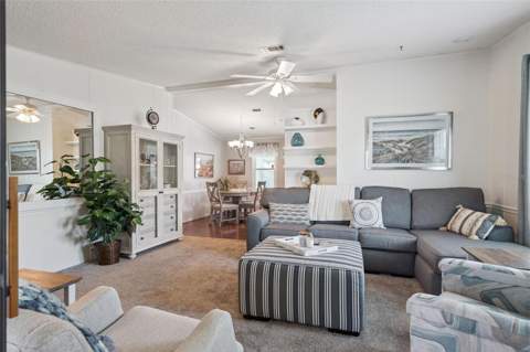 903 Oleander Street, Lady Lake FL - photo 8 of 20