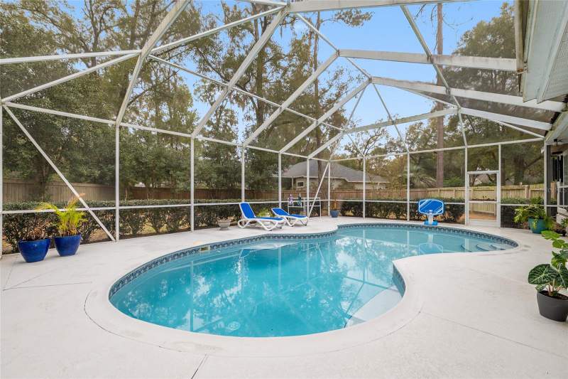 4 bedroom Single Family Residence at 9350 SW 46th Place, Haile Plantation Unit 26 Ph I, Gainesville — photo 2