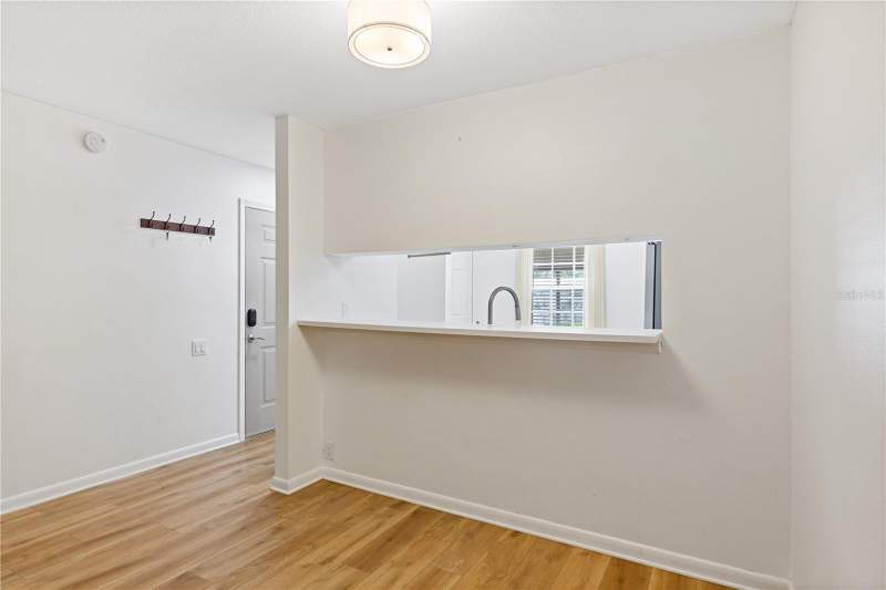2 bedroom Condominium at 5265 E BAY DRIVE #612, BAY OAKS CONDO, CLEARWATER — photo 4