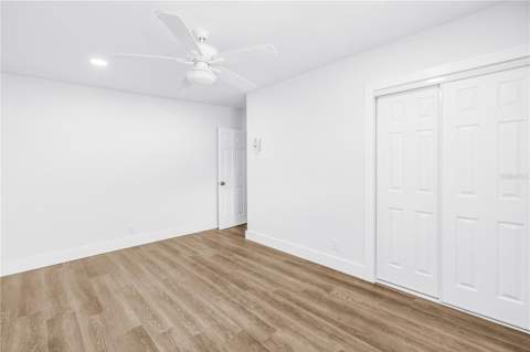 110 NE Monroe Circle #1, St Petersburg FL - photo 22 of 64