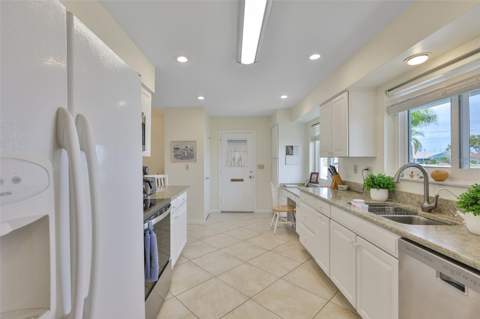 1520 Danbury Drive, Sun City Center FL - photo 15 of 51