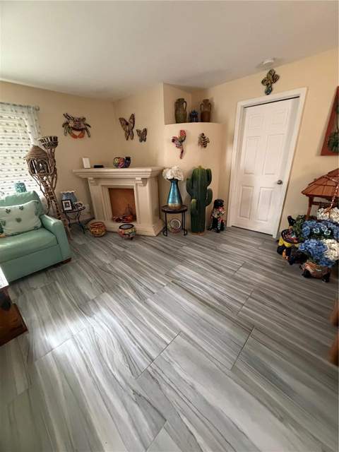 2727 NE 4th Place, Cape Coral FL - photo 8 of 31
