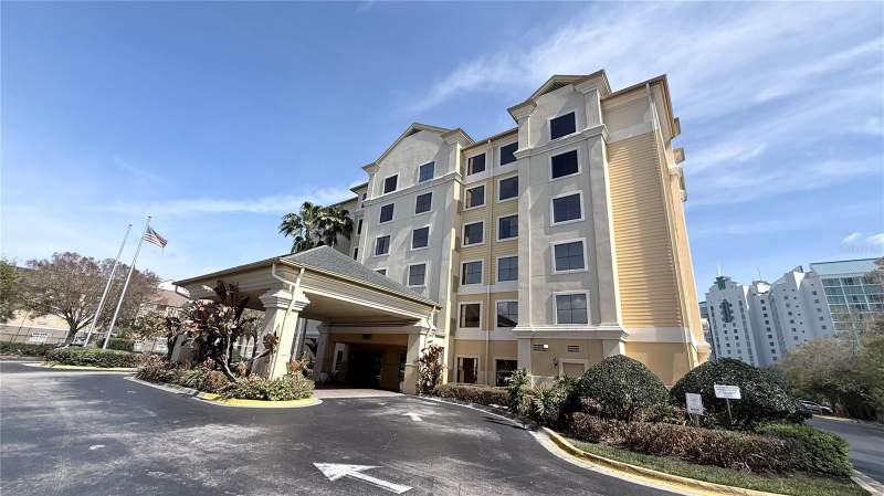 Hawthorn Suites