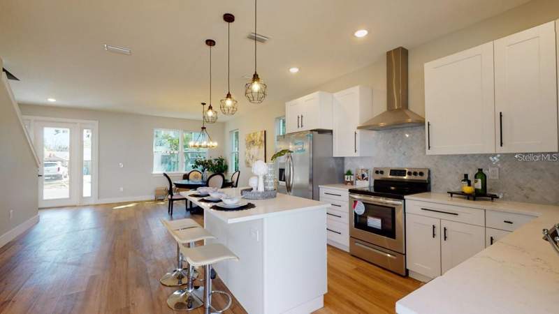 5 bedroom Single Family Residence at 5101 12th Avenue, Woodlawn Sub, St Petersburg — photo 4