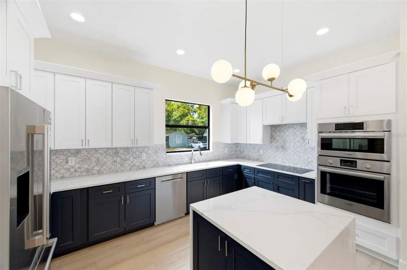 4 bedroom Single Family Residence at 4543 26th Avenue, South Shadow Lawn, St Petersburg — photo 4