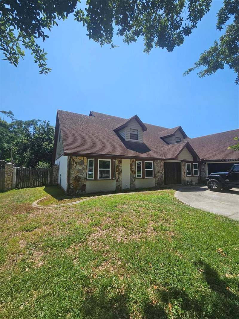 6 bedroom Single Family Residence at 22335 Southshore Drive, Grove Shore, Land O Lakes — photo 2