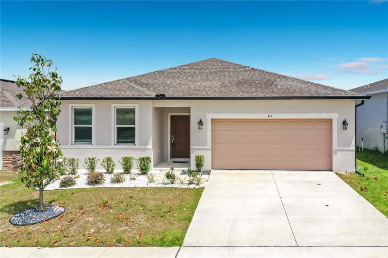 418 QUAYSIDE AVENUE home for sale in Sunset Lakes