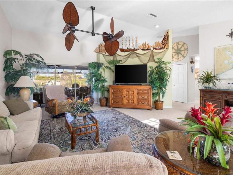 3 bedroom Single Family Residence at 18350 Van Nuys Circle, Port Charlotte Sec 079, Port Charlotte — photo 5