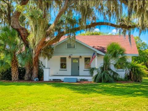 695 Lyle Parkway, home for sale on Lyle Parkway