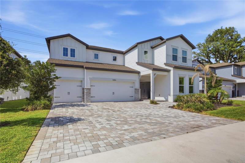5 bedroom Single Family Residence at 13816 Sharp Hawk Drive, Hawks Fern Ph 3, Riverview — photo 4