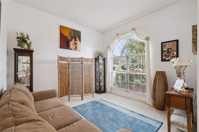 4 bedroom Single Family Residence at 699 N Endeavour Drive, Oak Forest Unit 6, Winter Springs — photo 5