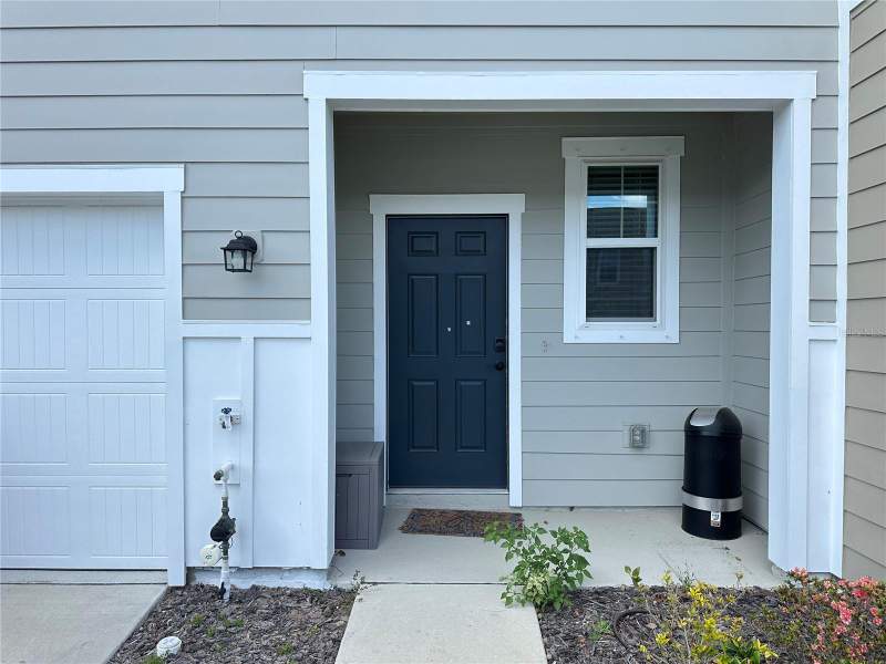 3 bedroom Townhouse at 6287 Bucket Court, Dug Crk Twnhms, Gibsonton — photo 2