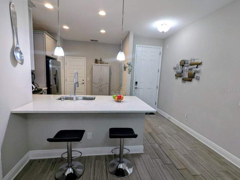2 bedroom Townhouse at 2454 Foggy Creek Circle, Towns At Belleair Grove, Clearwater — photo 4