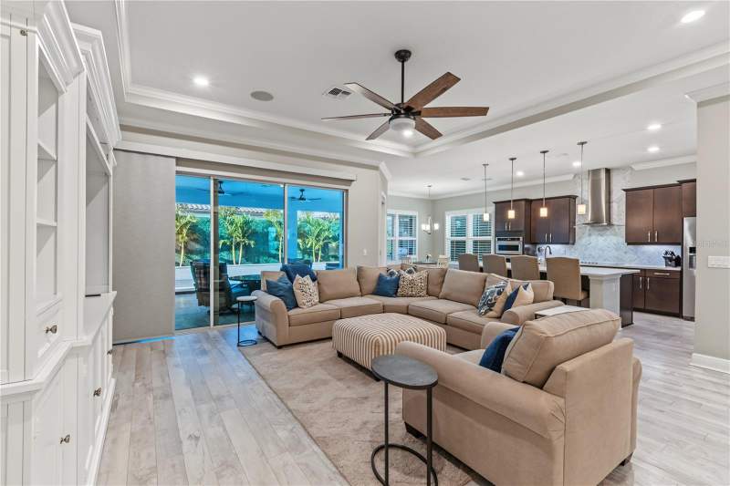 4 bedroom Single Family Residence at 8037 Ludington Circle, Estates At Parkside, Orlando — photo 5