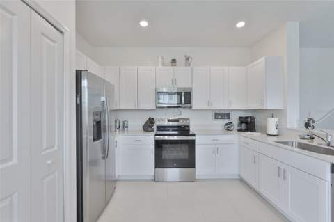 2661 Sunray Venus Way, Ruskin FL - photo 10 of 33
