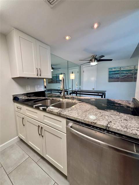 179 Medallion Boulevard #E, Madeira Beach FL - photo 9 of 36