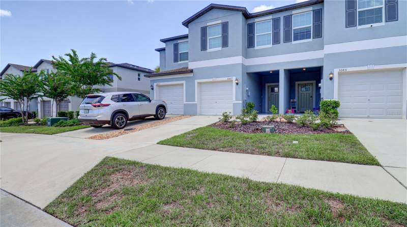 3 bedroom Townhouse at 36427 Garden Wall Way, Abbott Square Ph 1B, Zephyrhills — photo 3