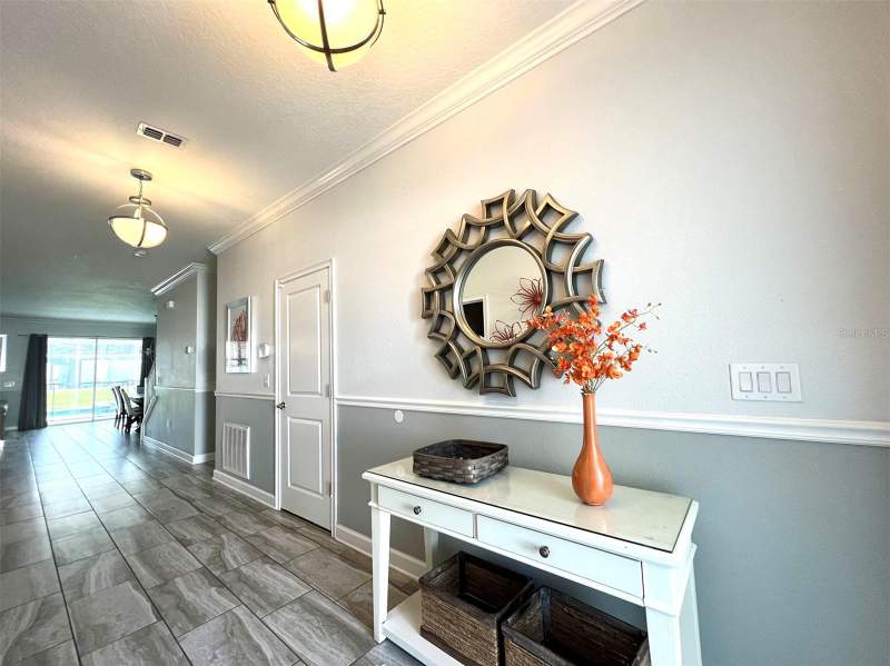 8 bedroom Single Family Residence at 9004 Hazard Street, Stoneybrook South, Davenport — photo 4