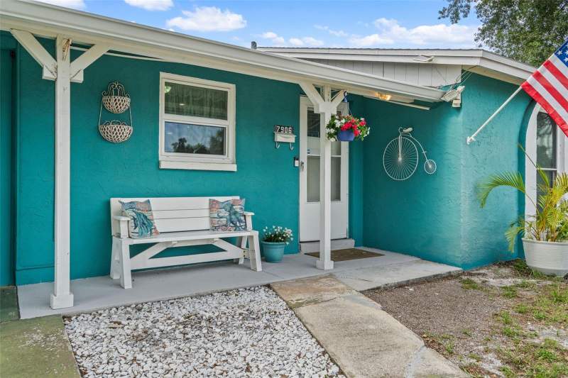 3 bedroom Single Family Residence at 7906 Woodvine Circle, Townn Country Park Unit 39, Tampa — photo 3