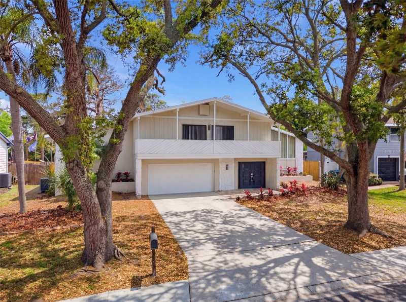 4 bedroom Single Family Residence at 8430 144th Lane, Whispering Pines Forest 5th Add, Seminole — photo 1