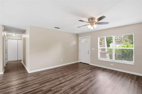 5331 5th Street, Zephyrhills FL - photo 10 of 26