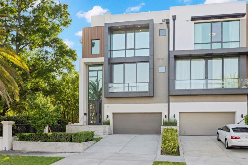 4 bedroom Townhouse at 98 W Davis Boulevard, Davis Point Twnhms, Tampa — photo 5
