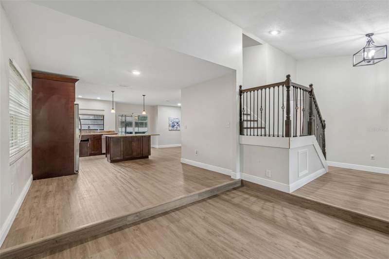 4 bedroom Single Family Residence at 16507 Cranwood Place, North Lakes Sec F Unit 2, Tampa — photo 5