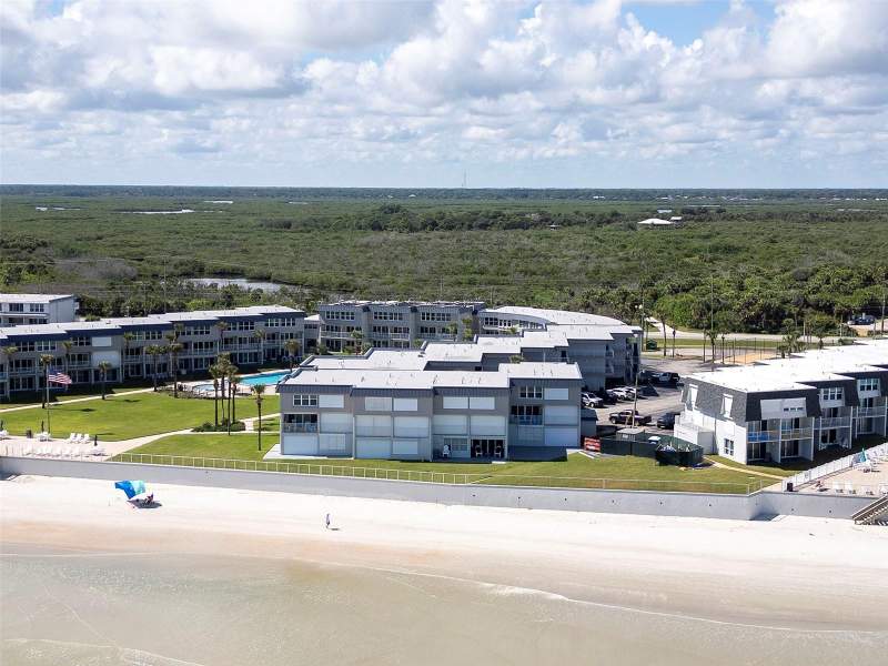 2 bedroom Condominium at 4841 Saxon Drive #F-207, Southeaster Condo 02, New Smyrna Beach — photo 2