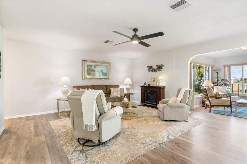 3 bedroom Single Family Residence at 774 Spring Lake Boulevard, Port Charlotte Sec 018, Port Charlotte — photo 5