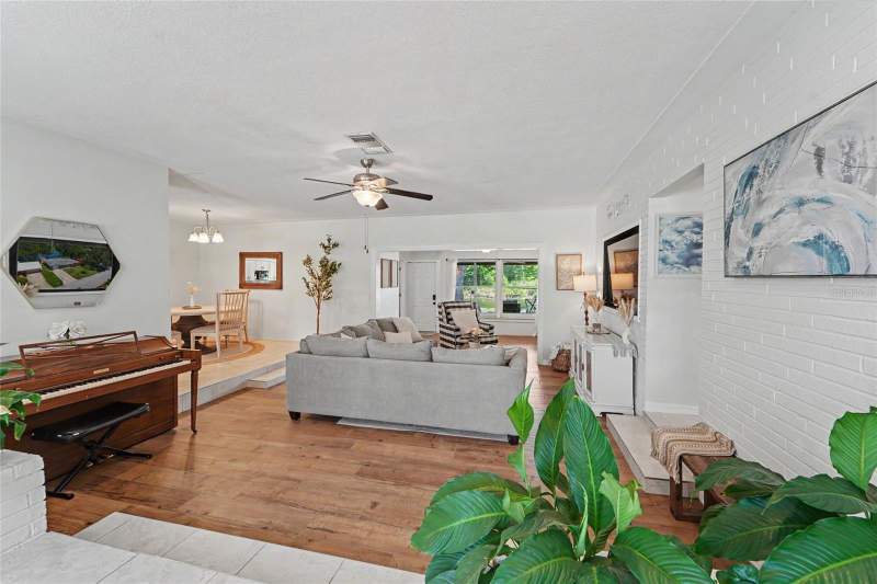 3 bedroom Single Family Residence at 8879 LAKEWOOD DRIVE, EAST RIDGE LAKE 1ST ADD, SEMINOLE — photo 3