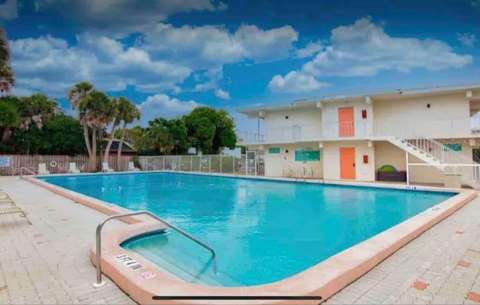 908 Villas Drive #59, starter home for sale in Venice