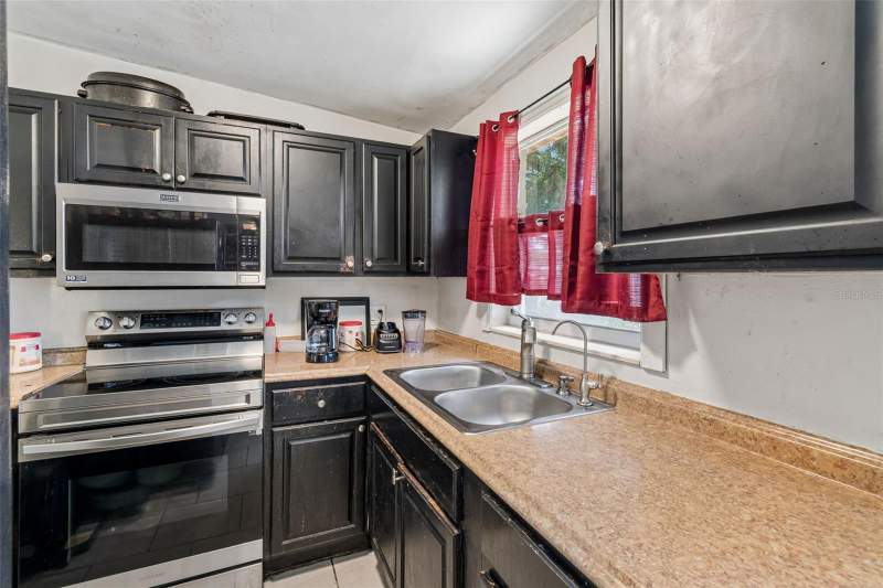 3 bedroom Single Family Residence at 5020 S 86th Street, Progress Village Unit 2, Tampa — photo 5