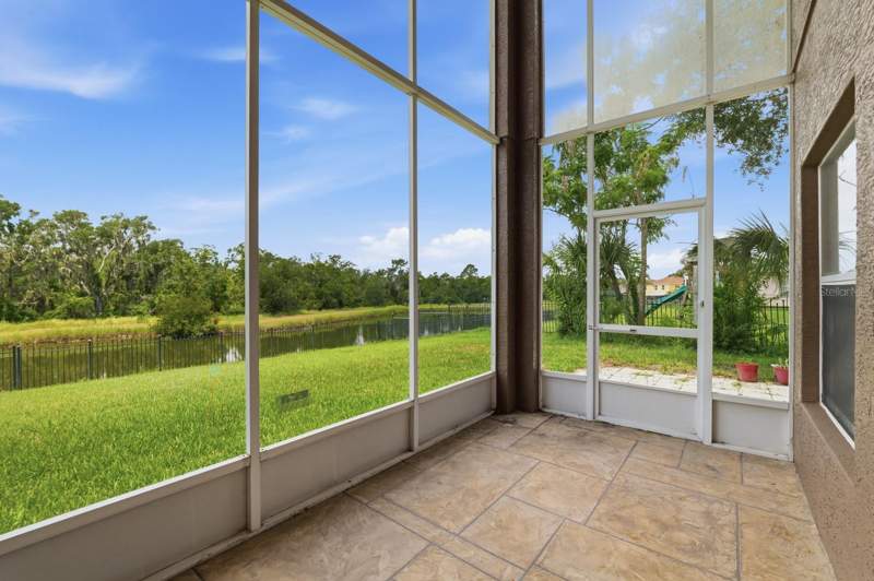 5 bedroom Single Family Residence at 14722 Heronglen Drive, Fishhawk Ranch Ph 2 Prcl, Lithia — photo 3