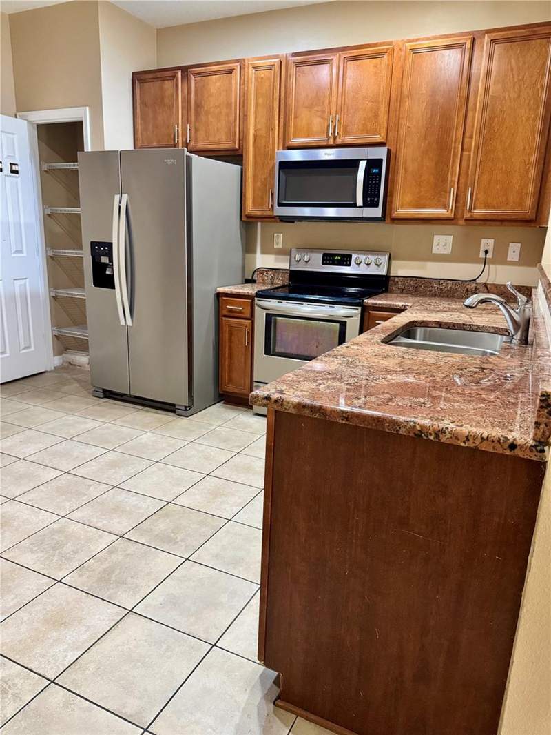 3 bedroom Townhouse at 2680 Mayaguana Street, Crestwynd Bay, Kissimmee — photo 3