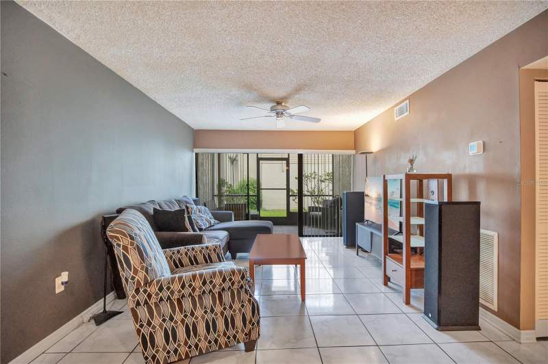 2 bedroom Condominium at 3278 S Semoran Boulevard #12, Wimbledon Park Condo 01, Orlando — photo 2