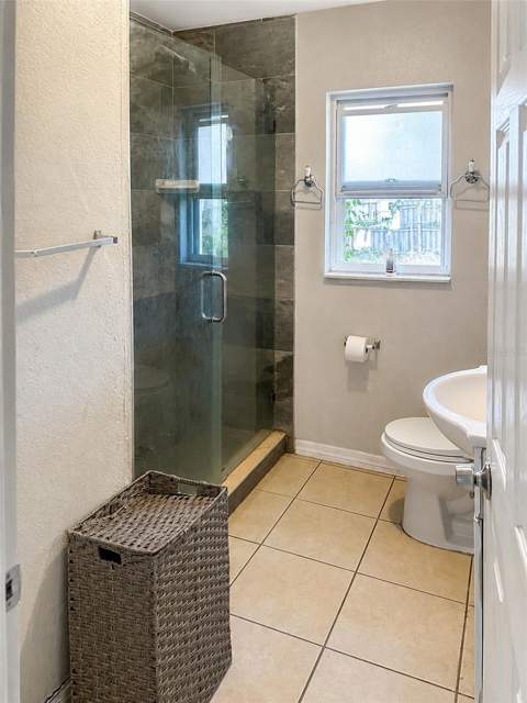 712 N Castle Court, Tampa FL - photo 13 of 13