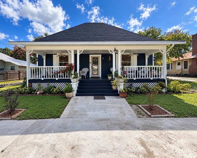 3 bedroom Single Family Residence at 122 N Monroe Avenue, Town/Arcadia, Arcadia — photo 1