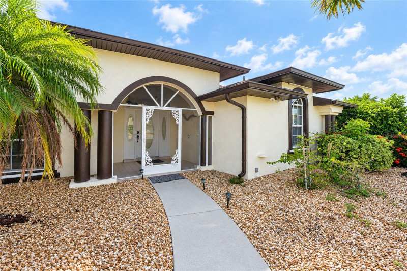 3 bedroom Single Family Residence at 25179 Campos Drive, Punta Gorda Isles Sec 20, Punta Gorda — photo 1