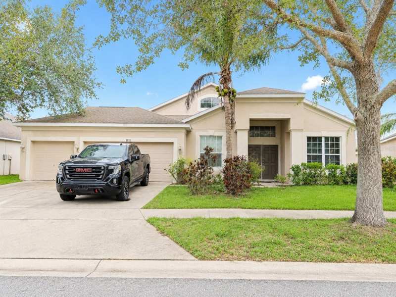 4 bedroom Single Family Residence at 2613 Yukon Cliff Drive, River Bend Ph 3A, Ruskin — photo 1