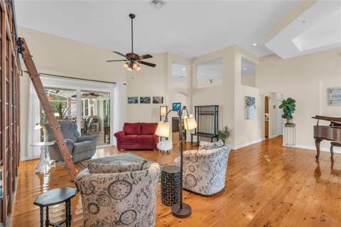 9113 Ivey Hill Court, Orlando FL - photo 9 of 55