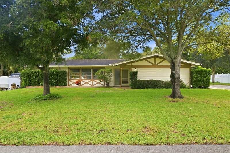 4 bedroom Single Family Residence at 1514 Oakadia Drive, Oakadia Groves, Clearwater — photo 1