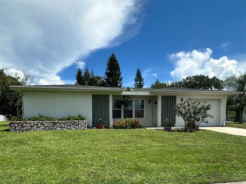 2 bedroom Single Family Residence at 2488 Beacon Drive, Port Charlotte Sec 020, Port Charlotte — photo 1