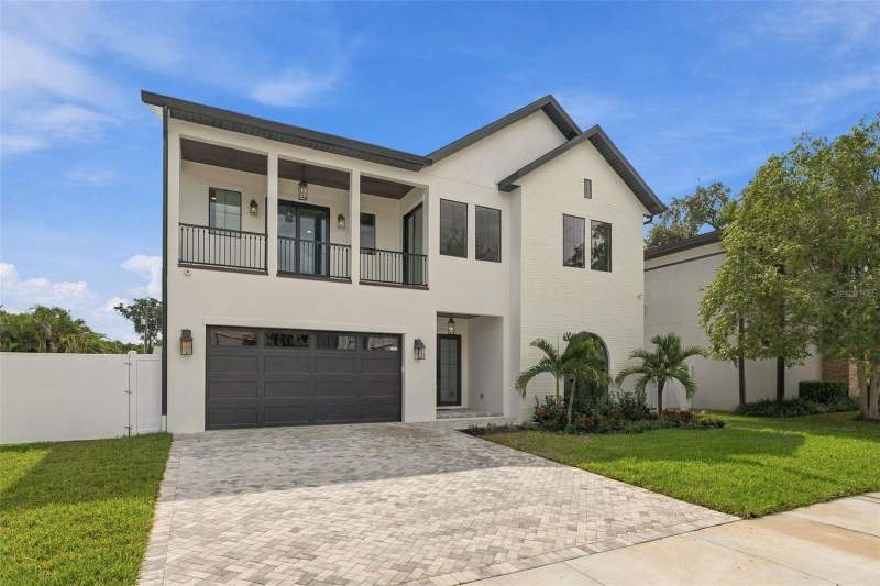5 bedroom Single Family Residence at 3604 W Leona Street, West Virginia Place, Tampa — photo 2