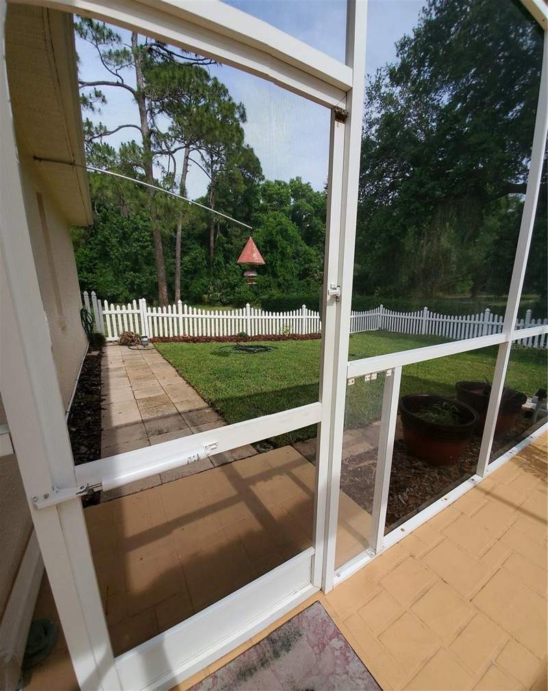 4 bedroom Single Family Residence at 7517 Jomel Drive, River Country Estates, Weeki Wachee — photo 5
