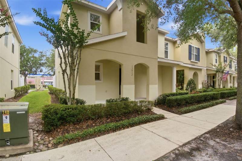3 bedroom Townhouse at 13012 AUBURN COVE LN, AVALON TOWN CENTER 52, ORLANDO — photo 2