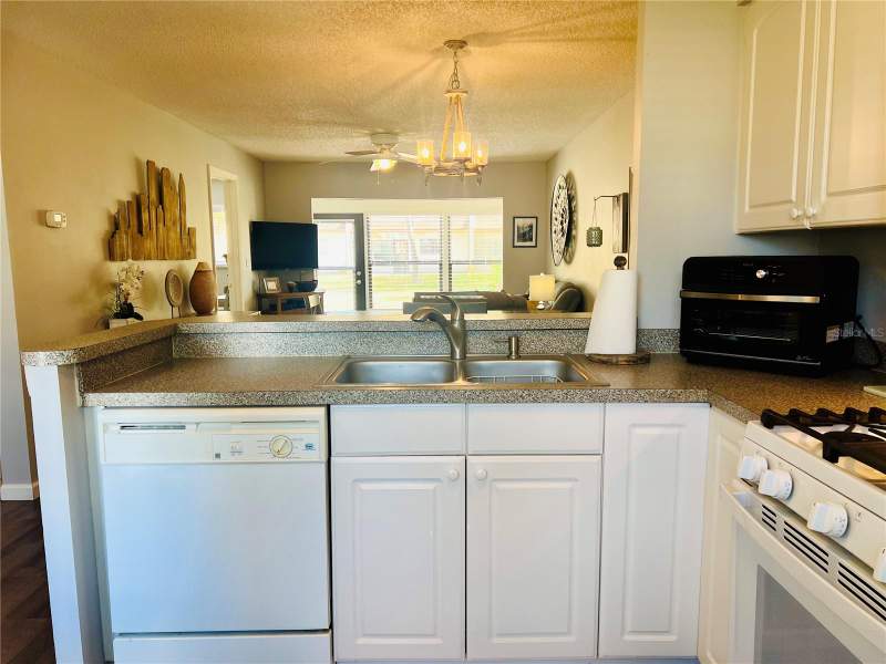 2 bedroom Villa at 2955 Flint Drive, Mission Hills Condo, Clearwater — photo 4